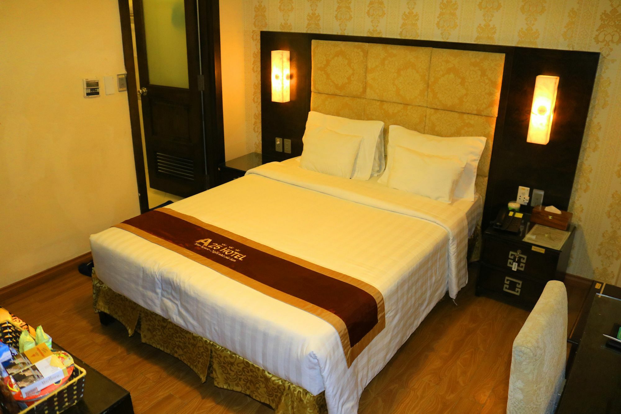 A25 - 28 Trần Quý Cáp 2*
