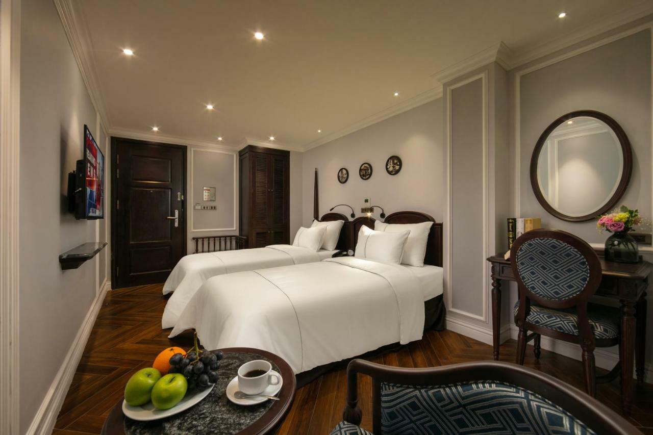 Canary Hotel