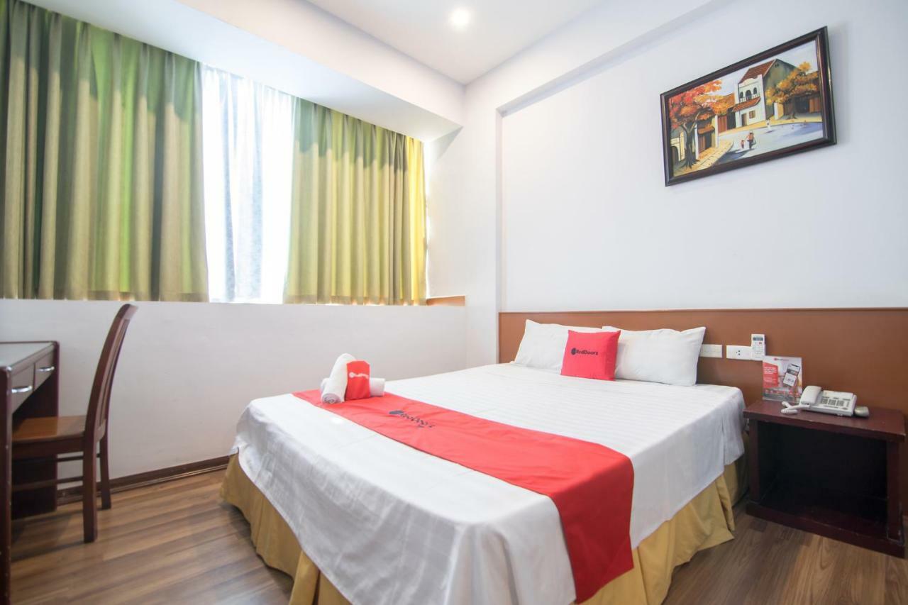 Reddoorz Near Mieu Quoc Tu Giam