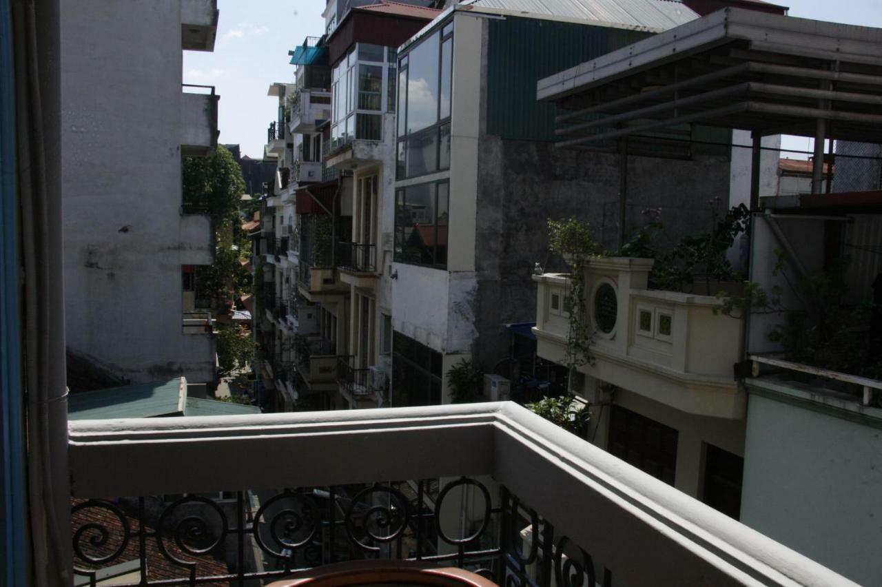 Massive Asrama Hanoi