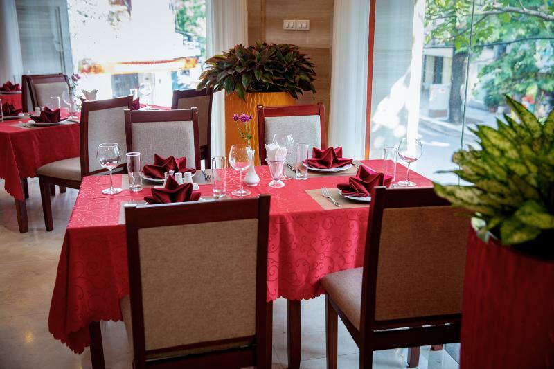 Nesta Hotel