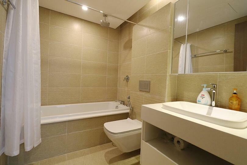 Apartment Vinhomes Metropolis Luxury 2 Br *