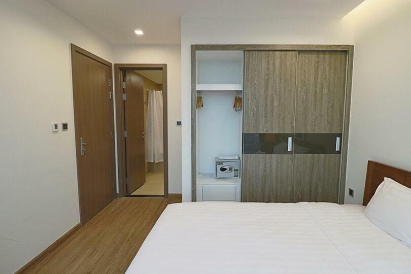 Vinhomes Metropolis Luxury 2 Br *