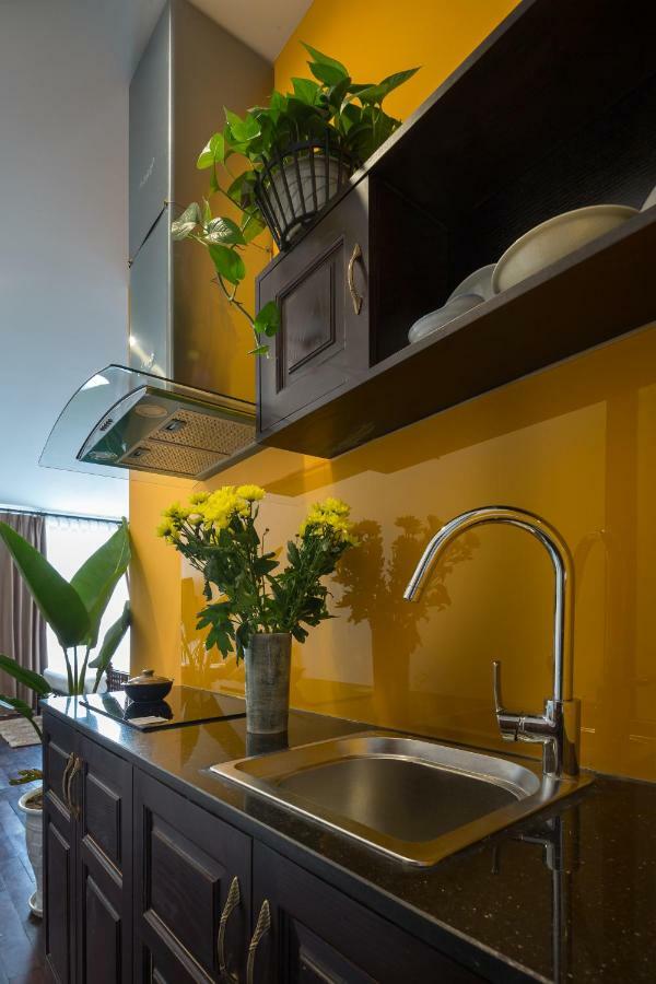 Centraltique Downtown - Bespoke Colonial House Near Hoan Kiem *