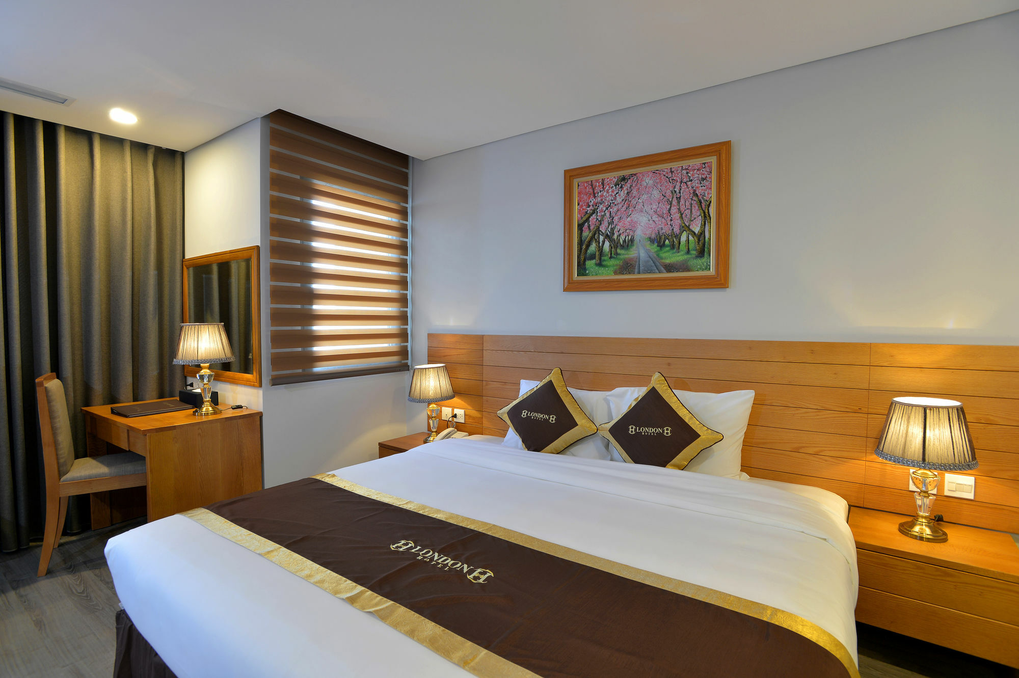 Khách Sạn&spa Luân đôn Hà Nội
