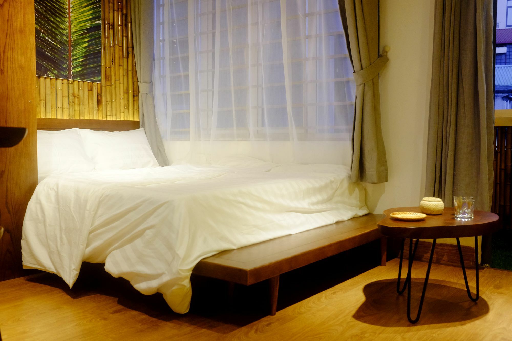 The Autumn Homestel Hotel