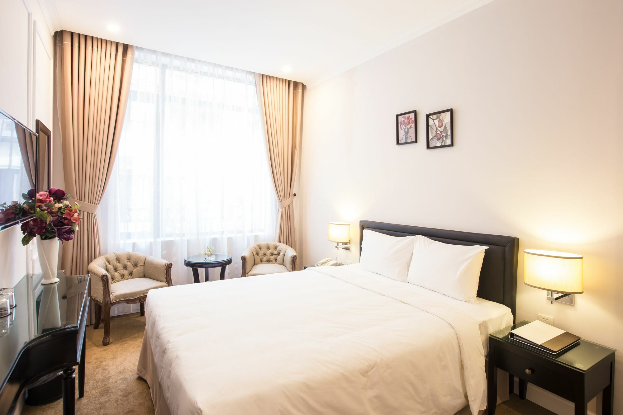 Dinh Elegant 3* Hanói