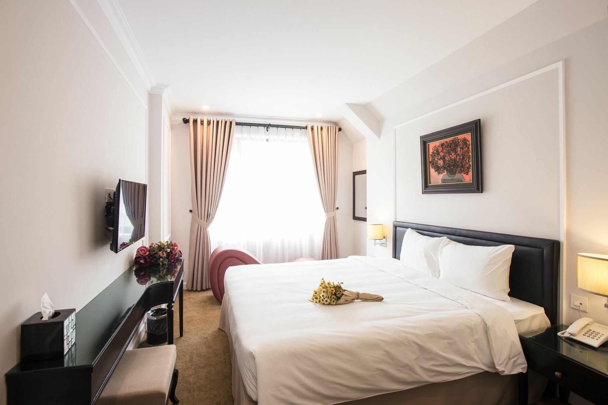 Hotel Dinh Elegant Hanói