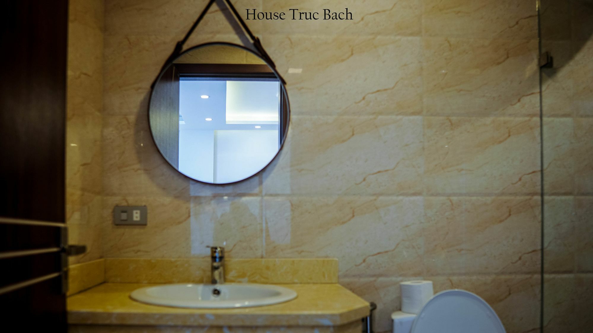House Serviced Aparthotel