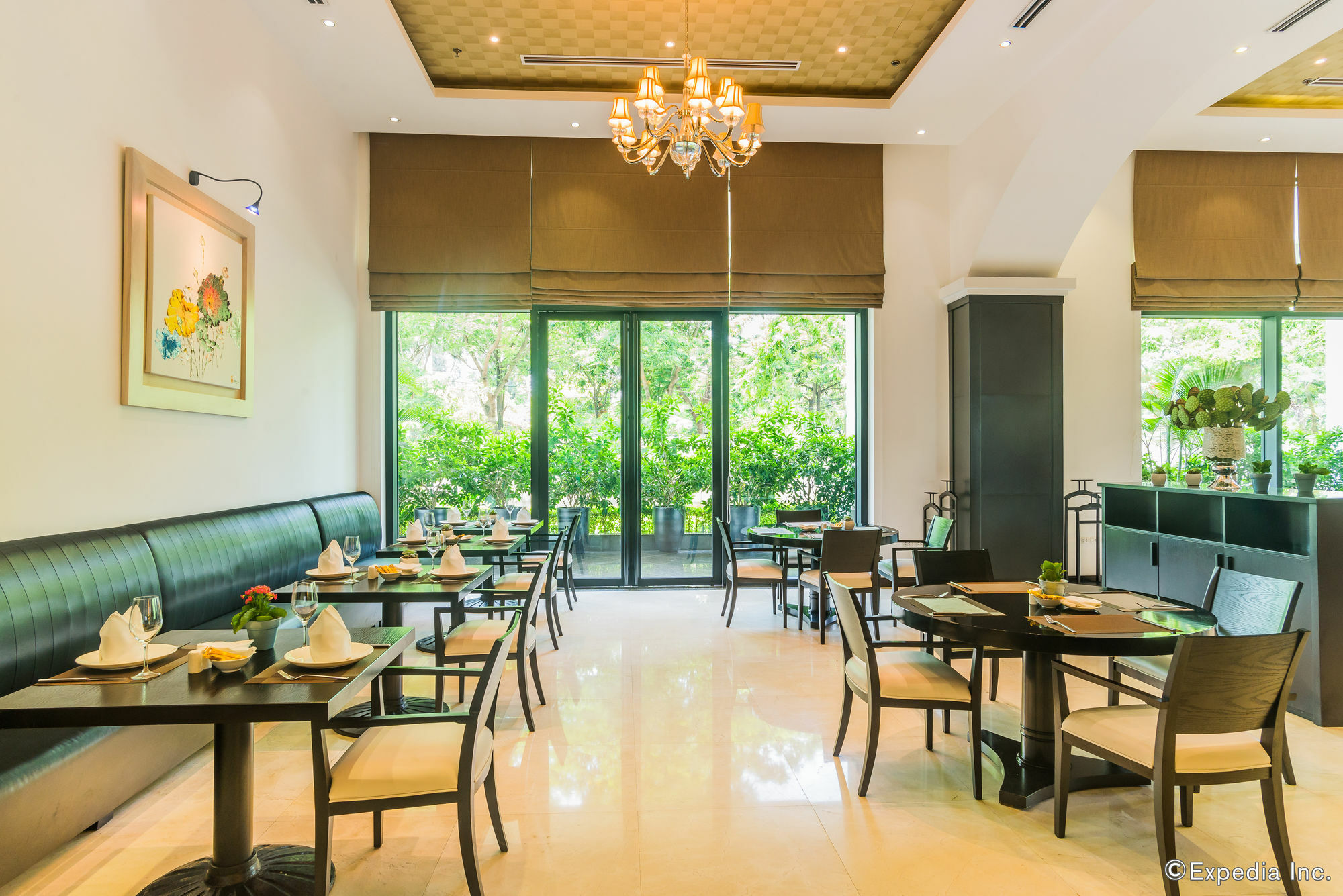 Elegant Hồ Tây
