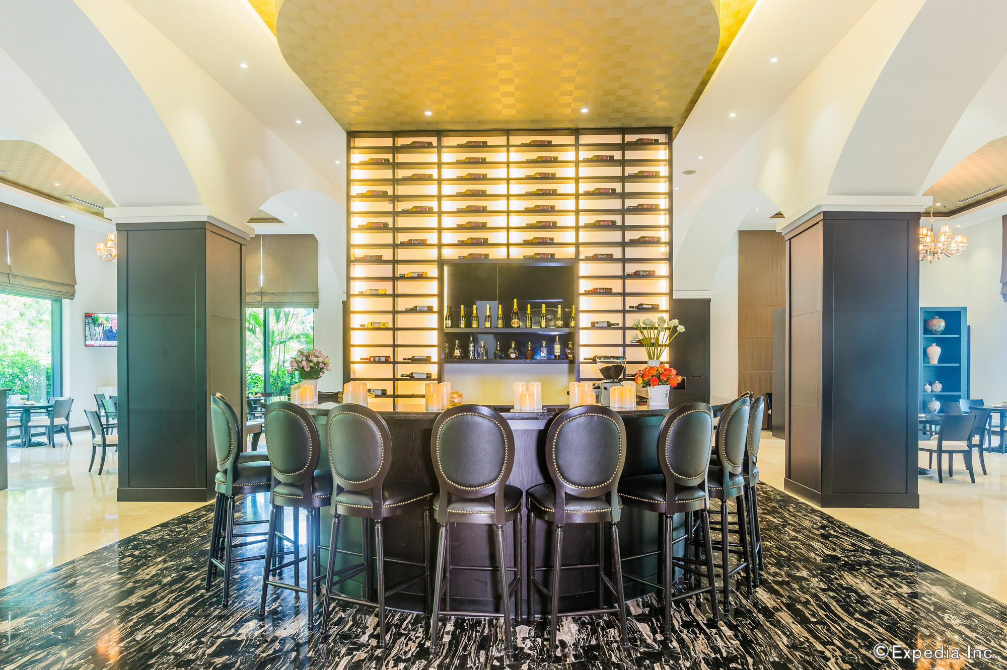 Elegant Hồ Tây 5* Hà Nội
