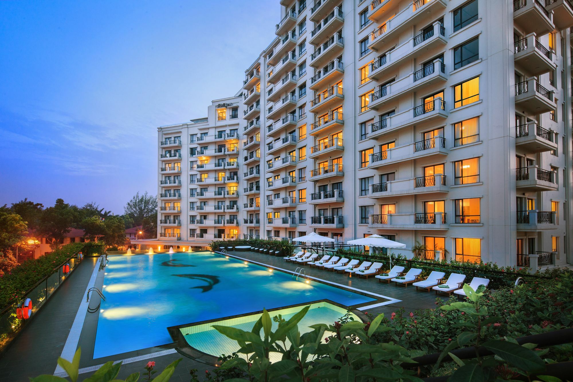 Elegant Westlake Hotel 5*
