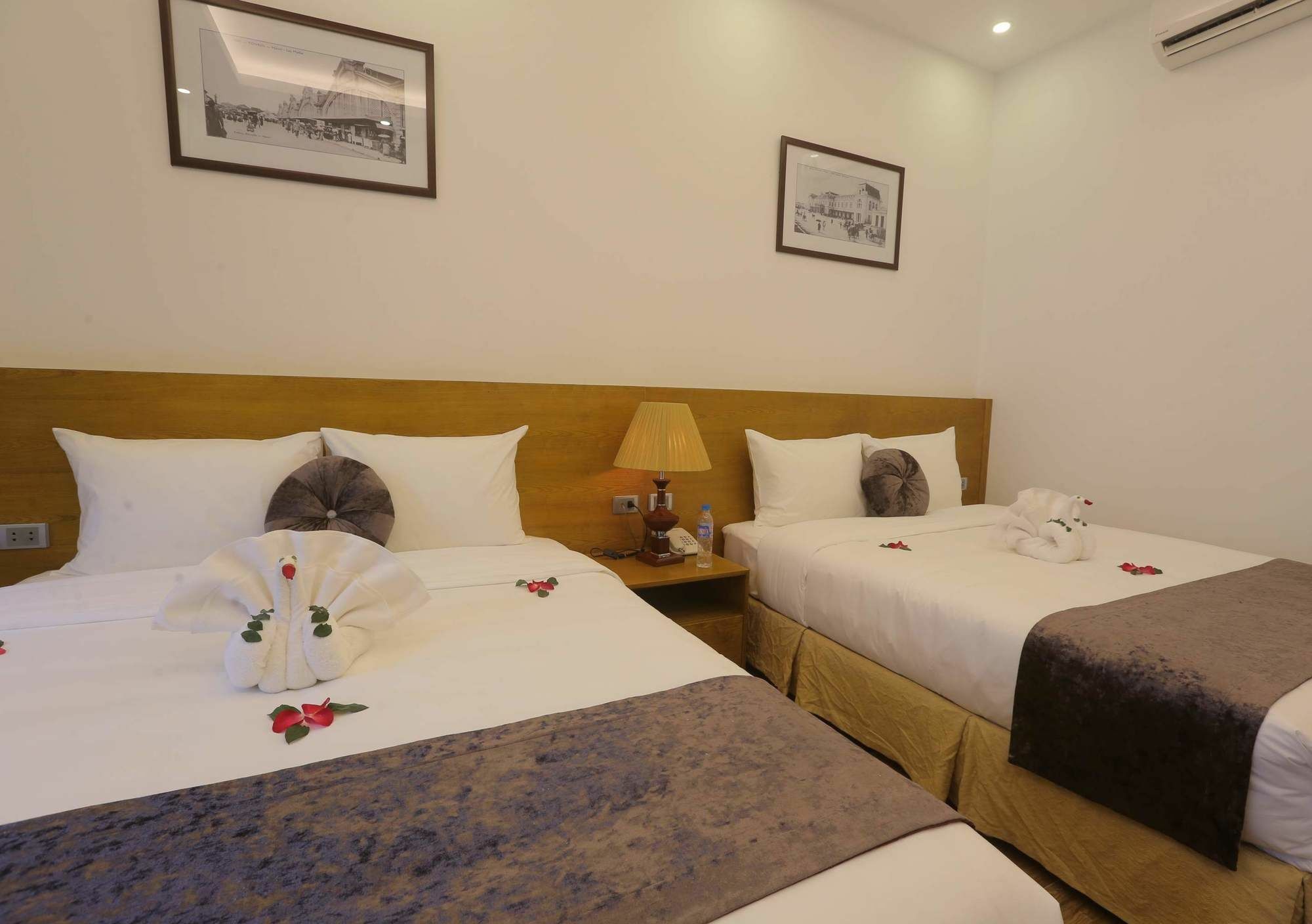 Khách sạn Family Hà Nội
