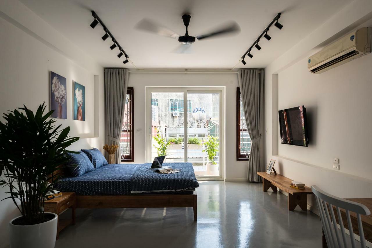 Nyna House-luxury-clean-sword