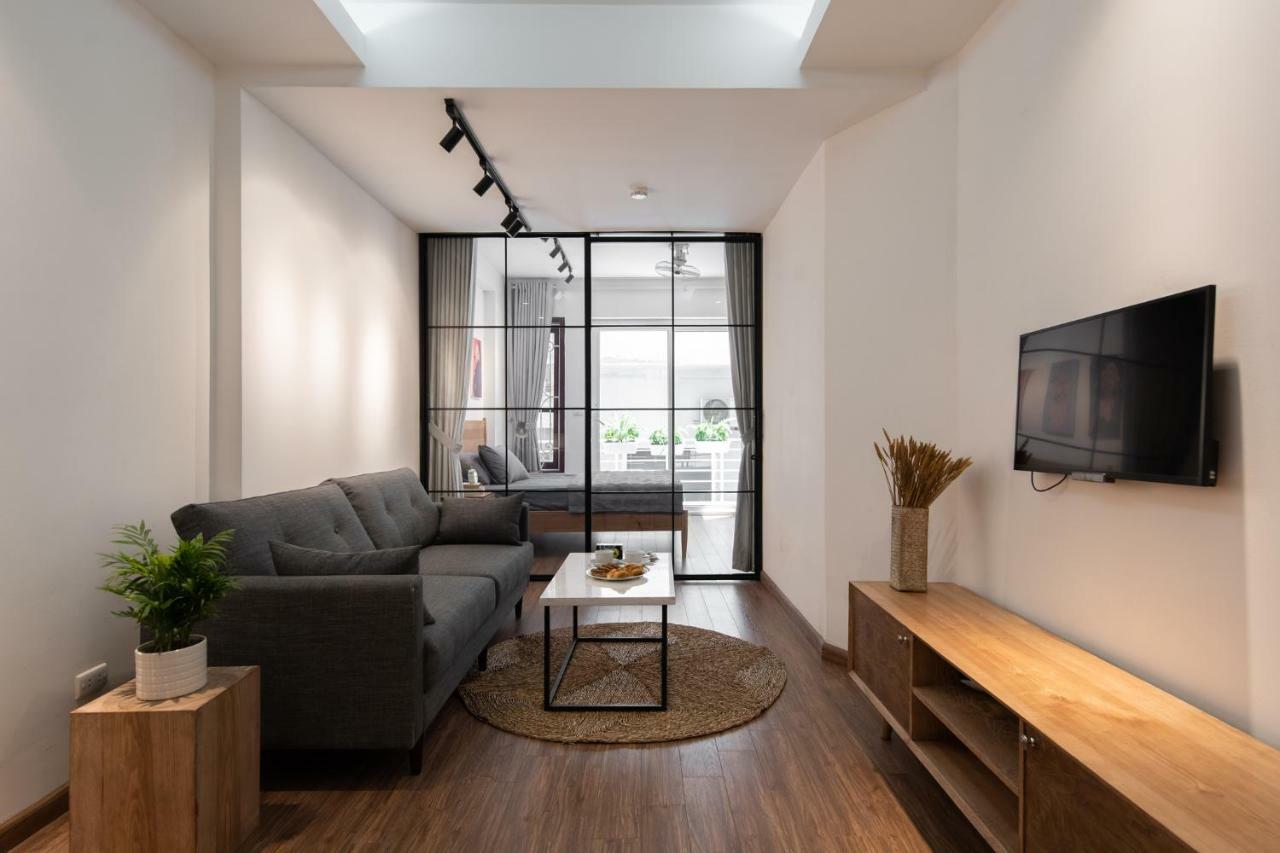 Nyna House-luxury-clean-sword Apartment Hanoi