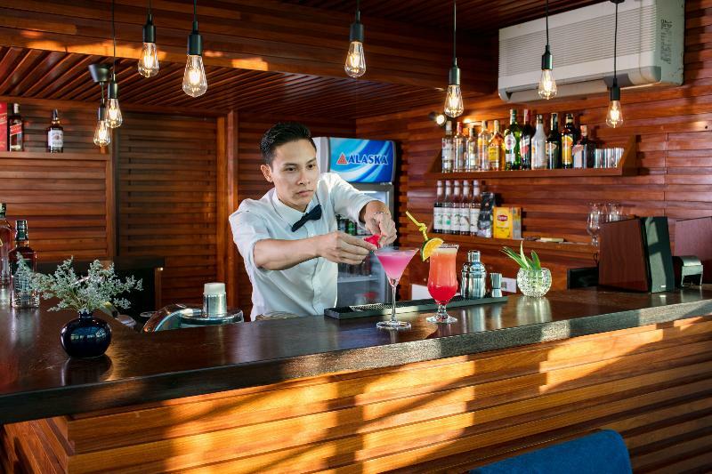 Hotel Bay & Restaurant Hanoi