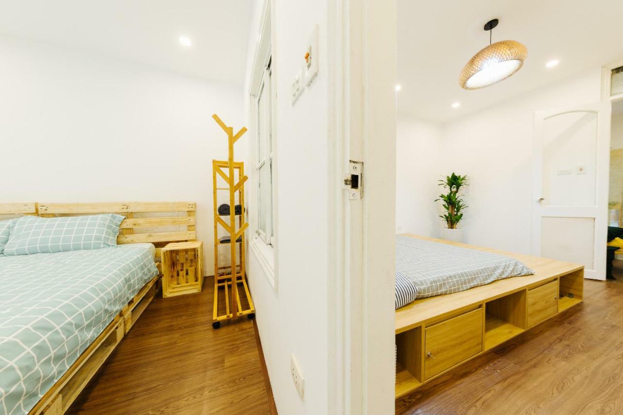Buzz 2 Bedroom In Old Quarter With Balcony Apartment Hanoi