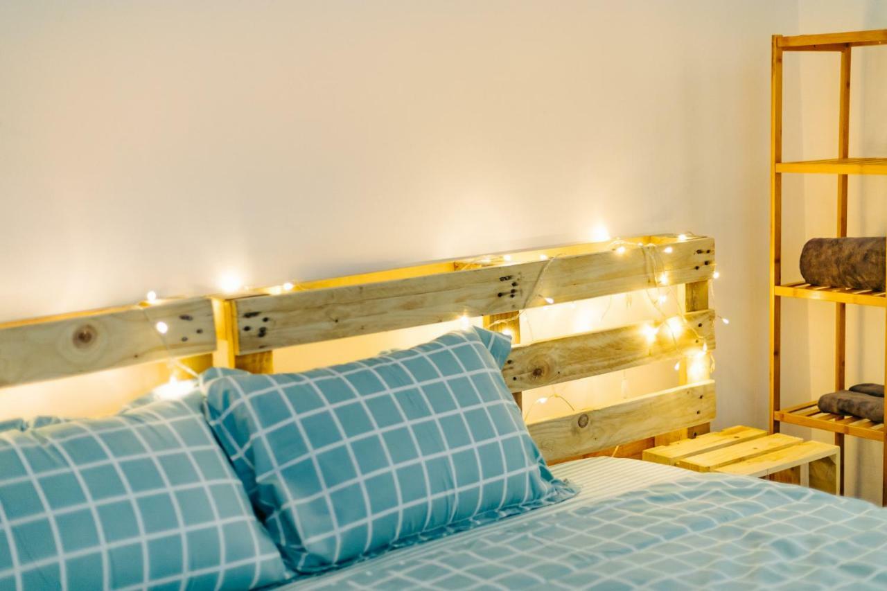 Apartment Buzz 2 Bedroom In Old Quarter With Balcony Hanoi