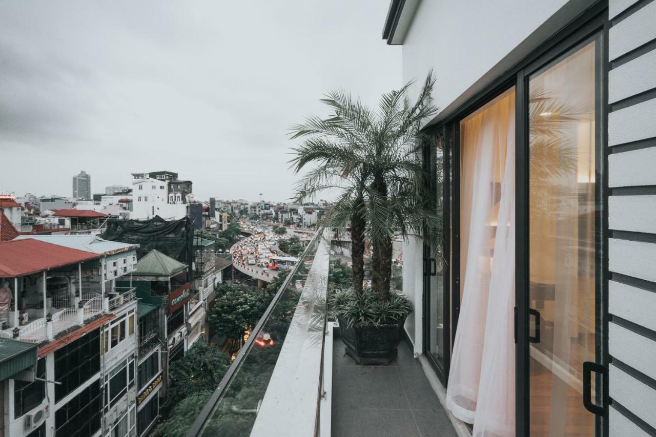 Fiesta & Hanoi