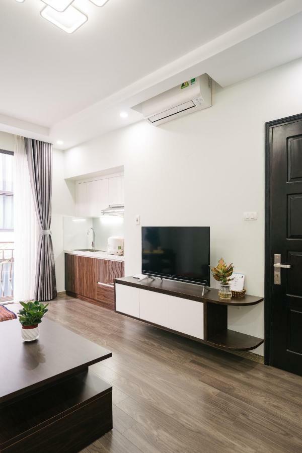 Apartment Luck Apart 01 - Tay Ho One Bedroom Apartment!