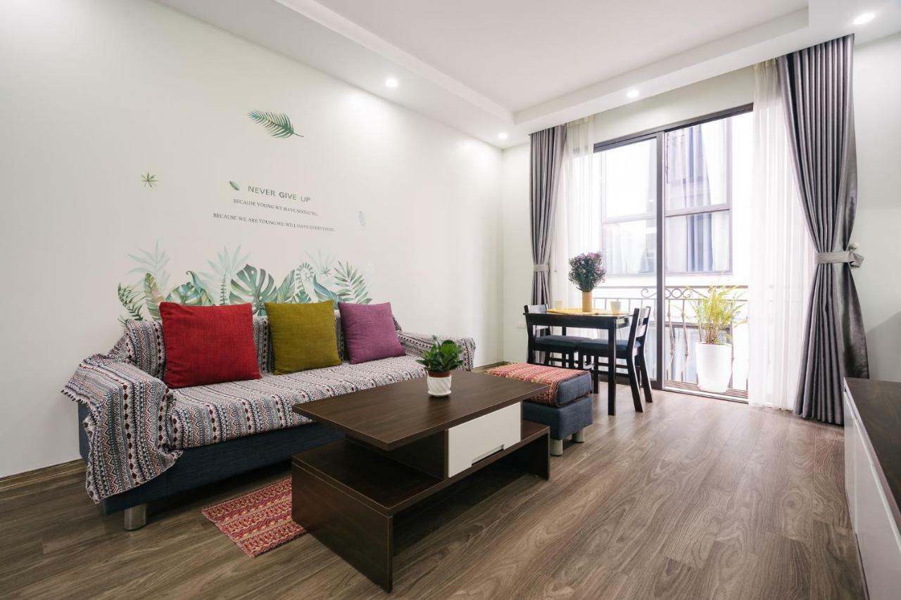 Luck Apart 01 - Tay Ho One Bedroom Apartment! *
