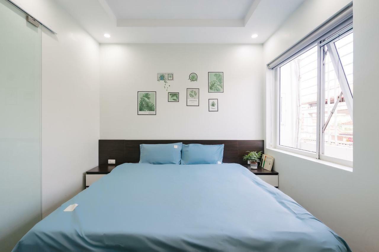 Luck Apart 01 - Tay Ho One Bedroom Apartment!