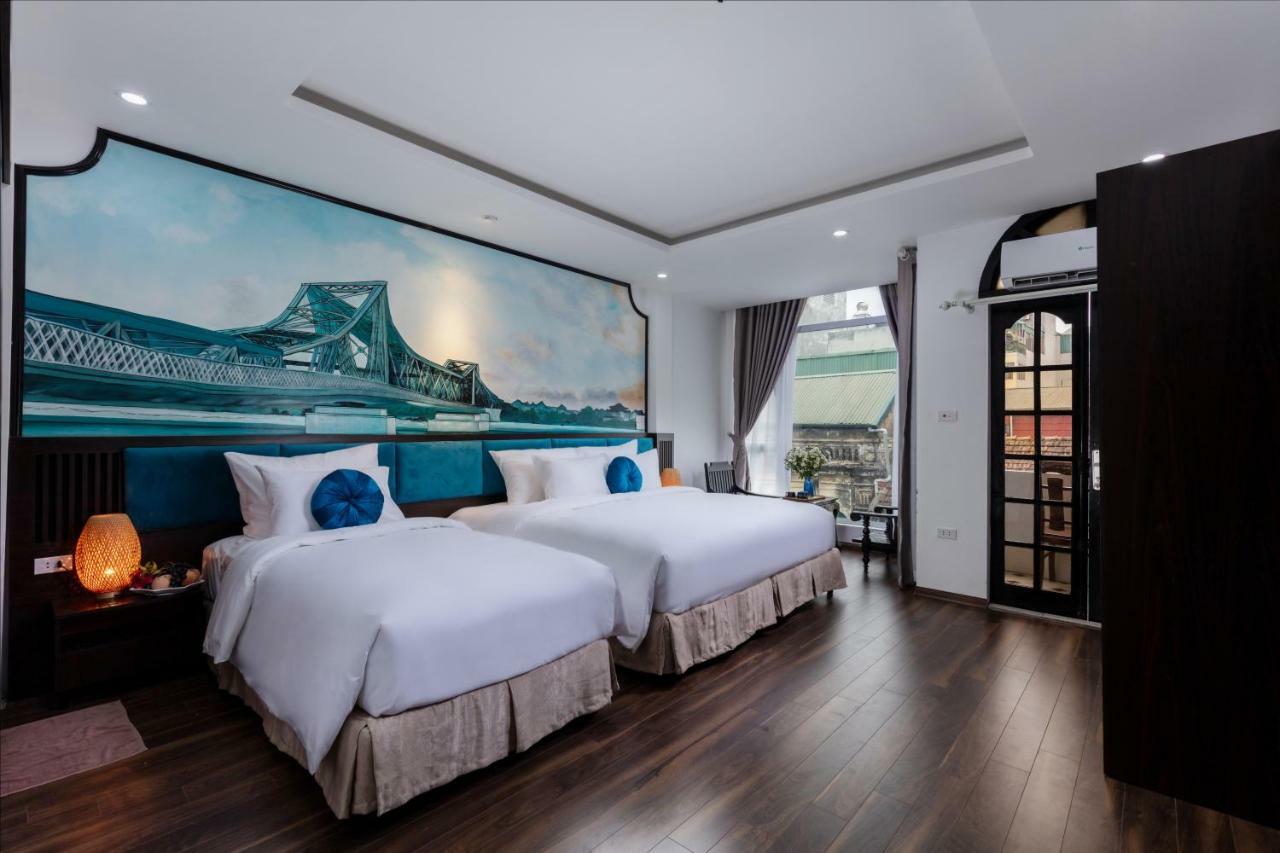 Hotel Center Silk Lullaby And Travel