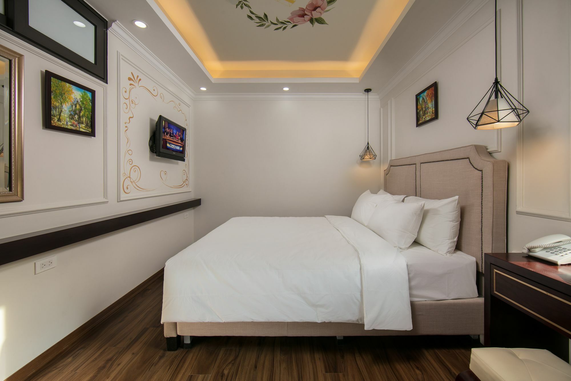 Golden Legend Palace & Travel 3*
