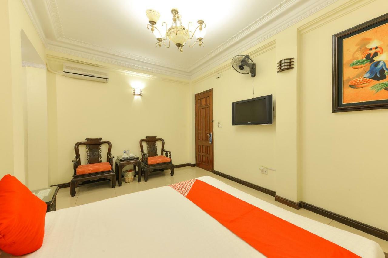 Lucky 2 & Travel Hotel 3*