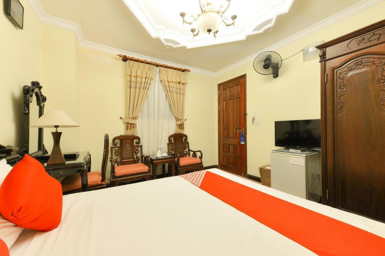 Hotel Lucky 2 & Travel
