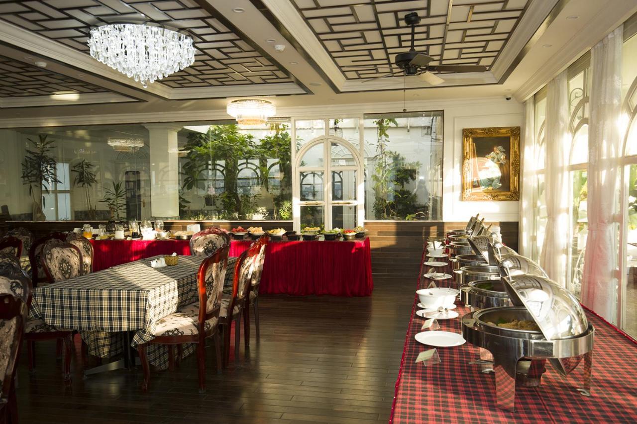 Oasis Hotel 3*