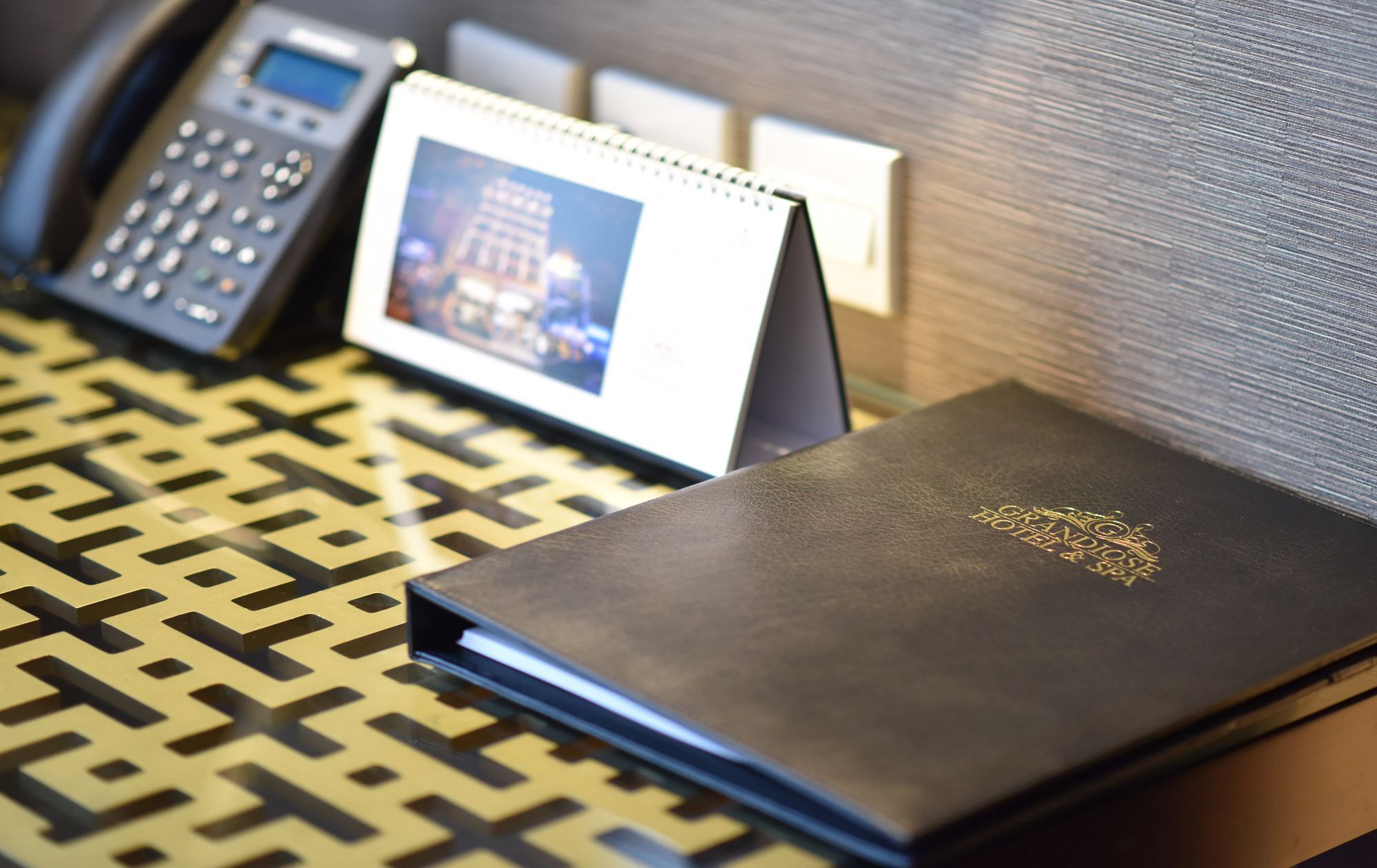Hotel Grandiose & 4*