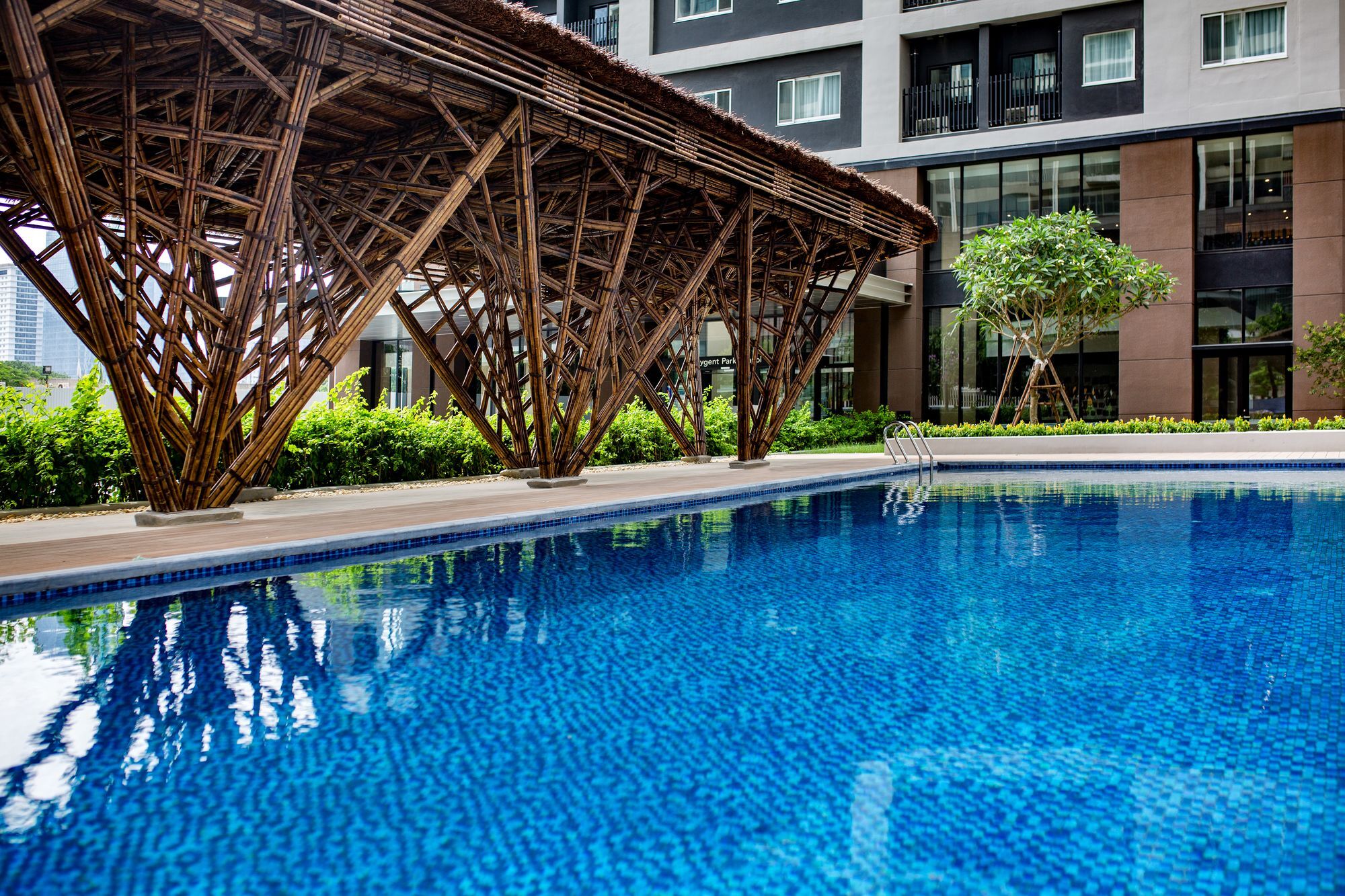 Roygent Parks 4* Hanoi