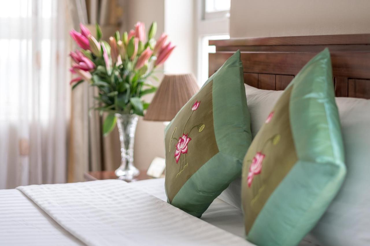 Hotel Ngan Ha Long Bien