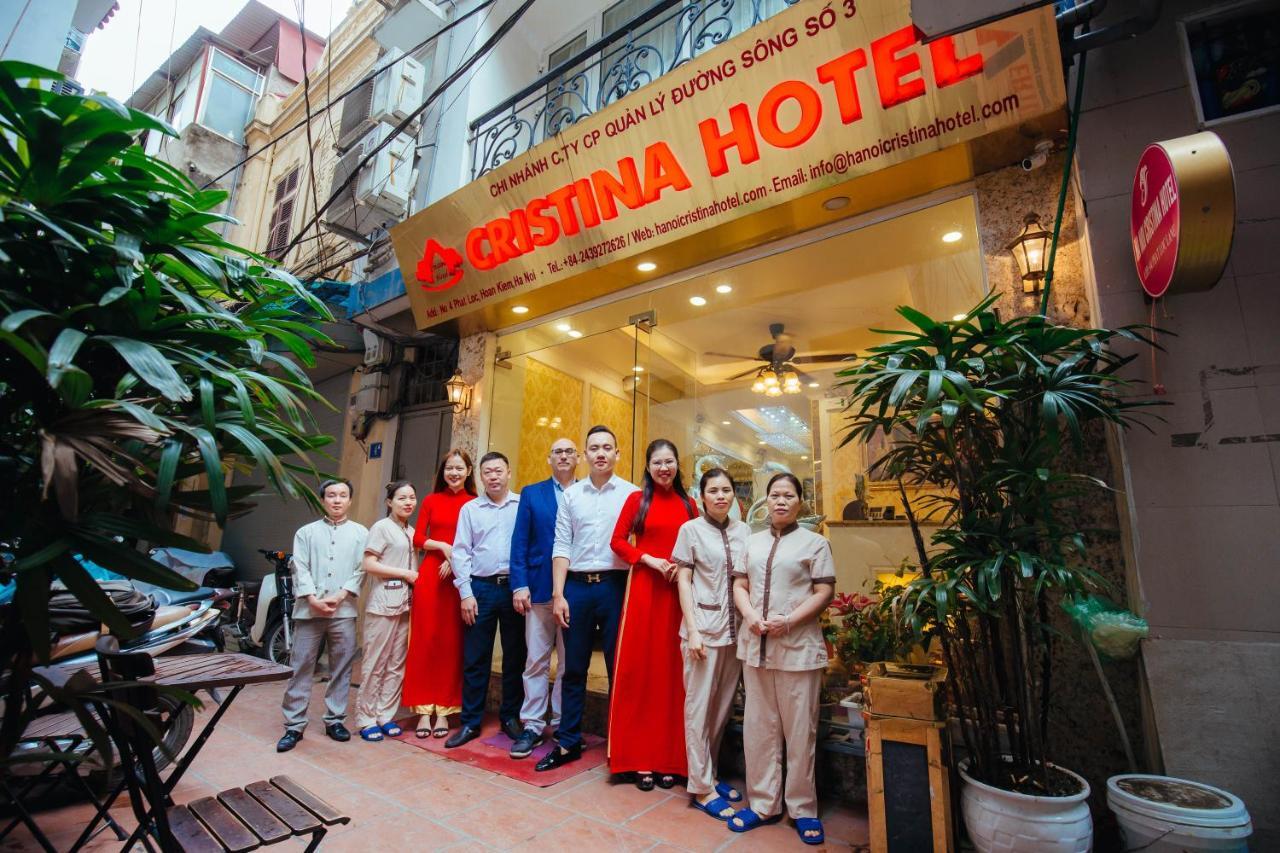Cristina & Travel Hanoi
