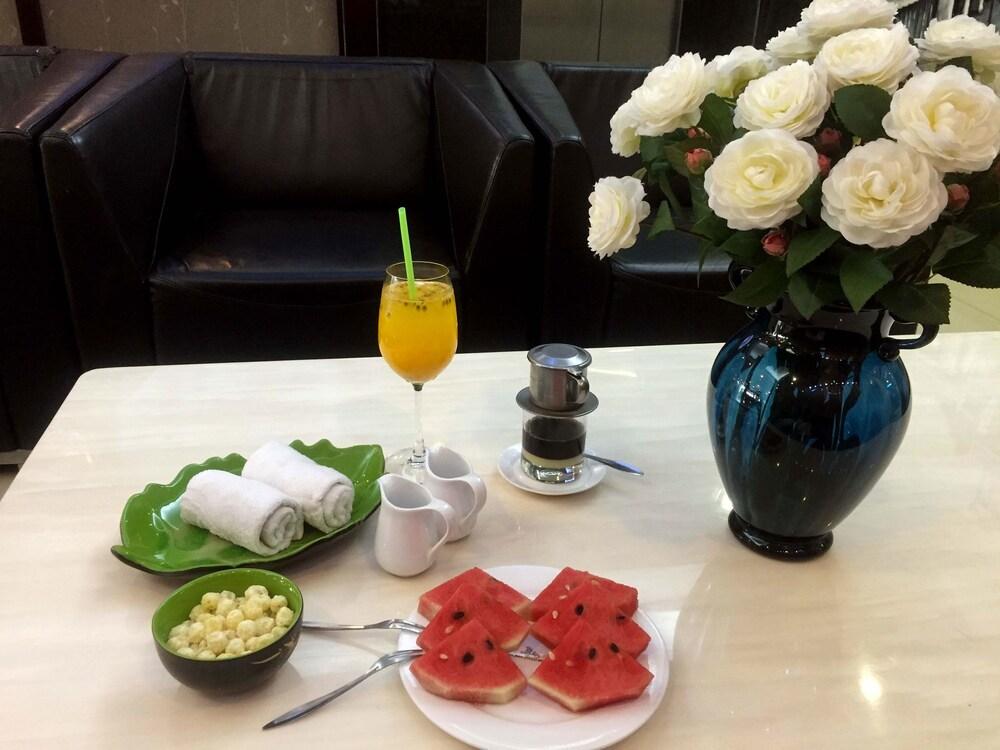 San Premium 4* Hanoi