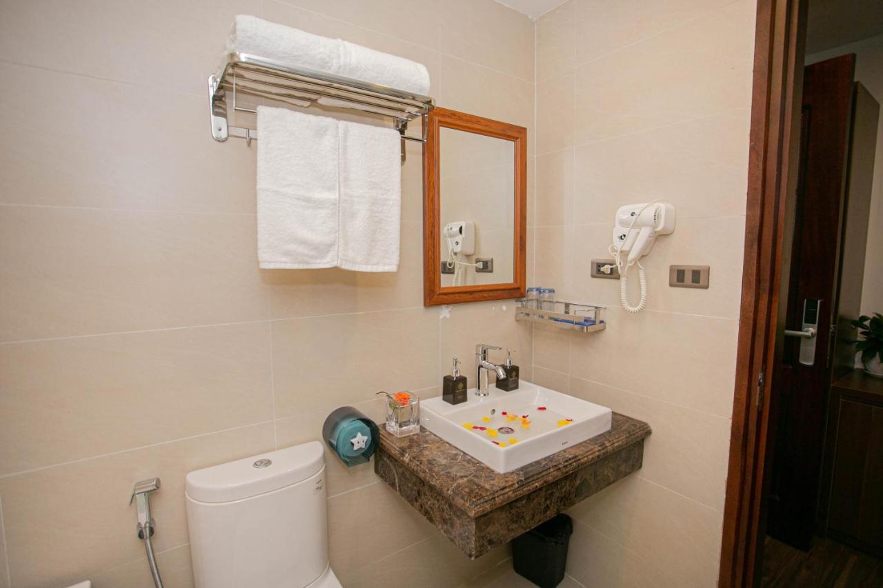 Hotel New Century Hanoi