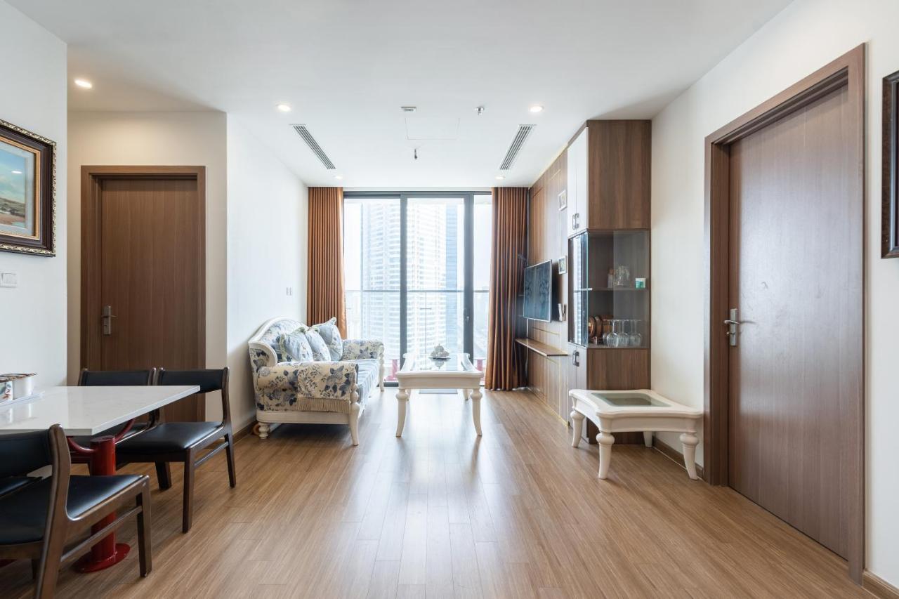 Luxury Vinhomes Skylake