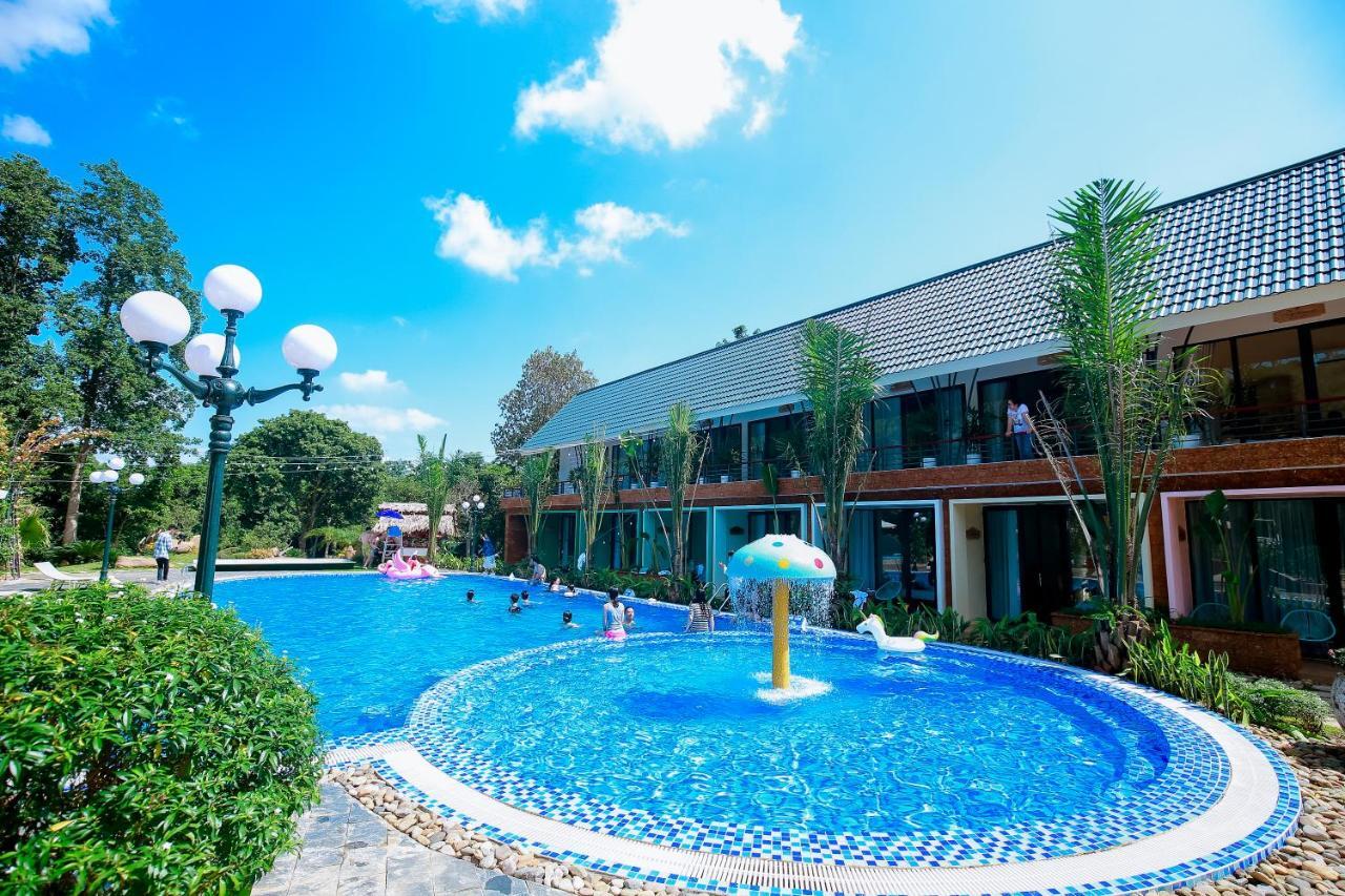 Tropical Villas Resort