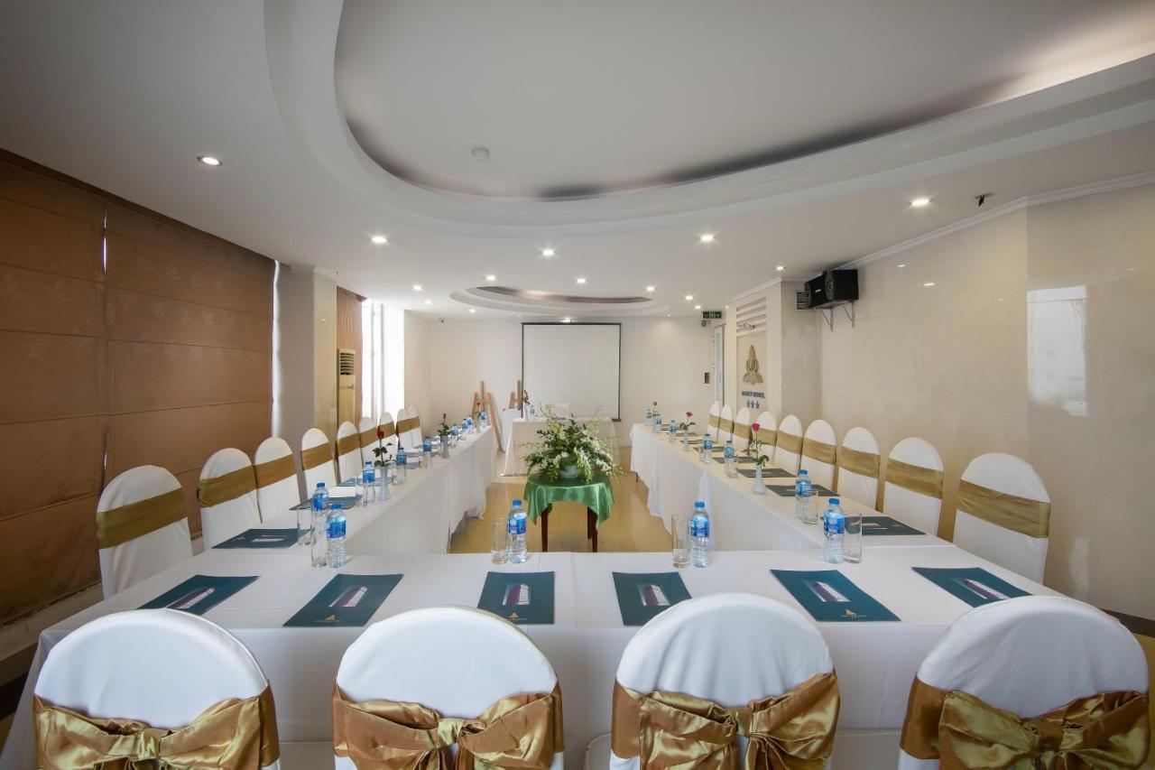 Danly Hotel 3*