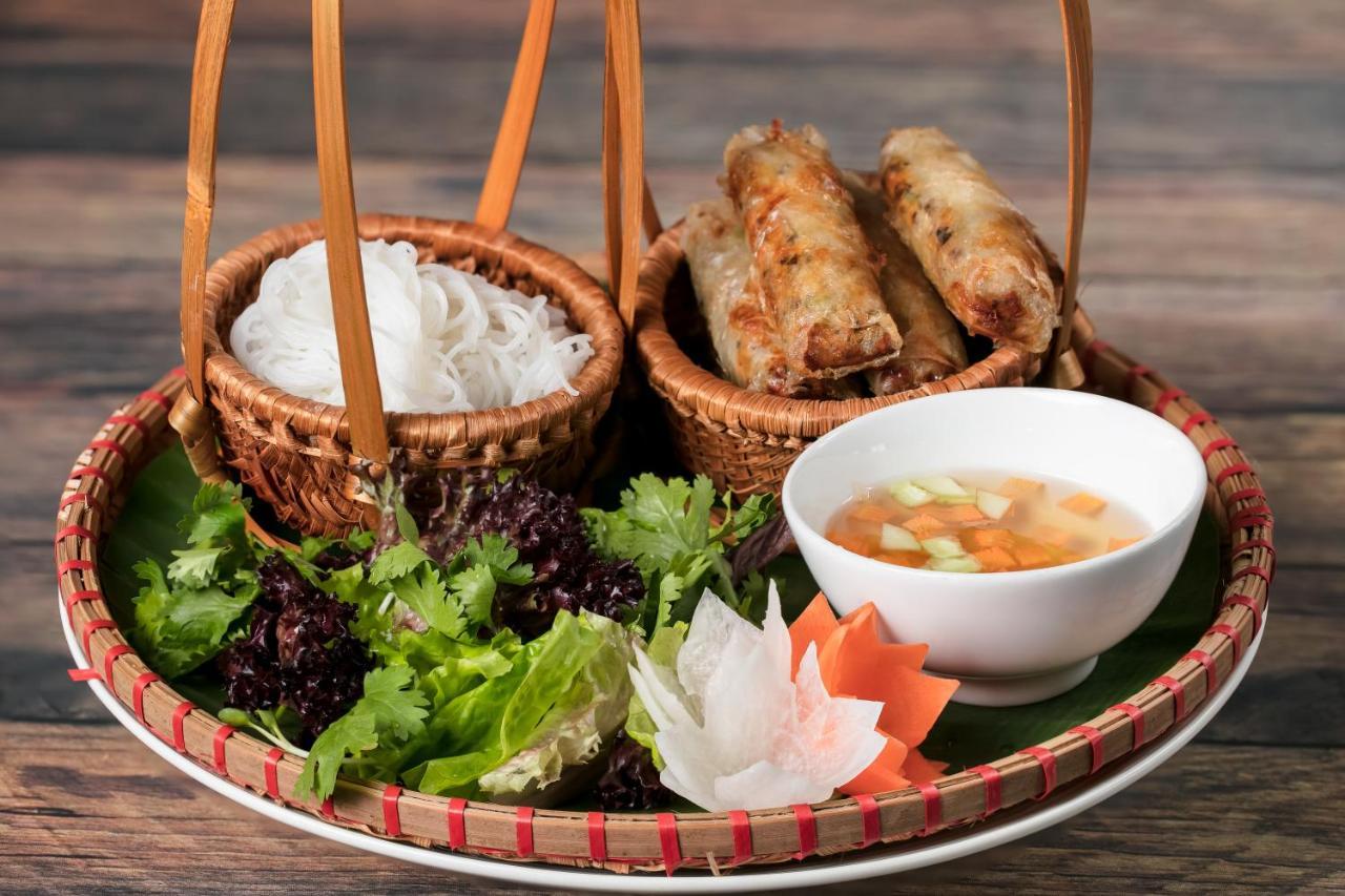 Khách sạn Khách Sạn&spa Imperial 4*