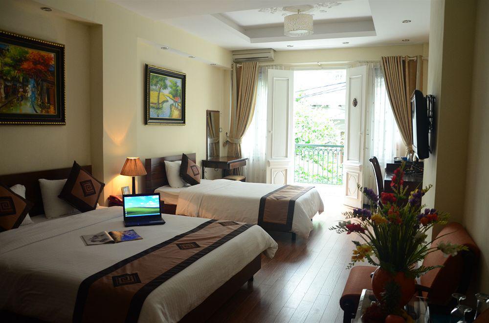 Iris Legend Hotel