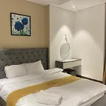 Hi-Home Suites - Ngoai Giao Doan At West Lake Starlake