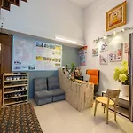 19 Homestay And Travel