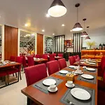 Silk Flower Hotel & Spa