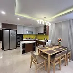 West Lake D\' Leroi Soleil 3 Bedroom Apt