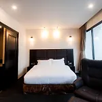 Sakura Hotel