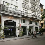 Acoustic Hotel & Spa
