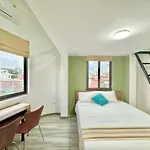 Harmony Home Lakeside-Modern-Balcony