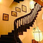 La Belle Maison